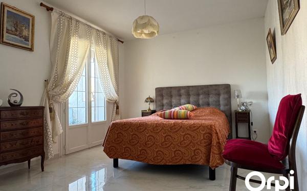 Maison à vendre    6 pièces •  Saint-Raphaël