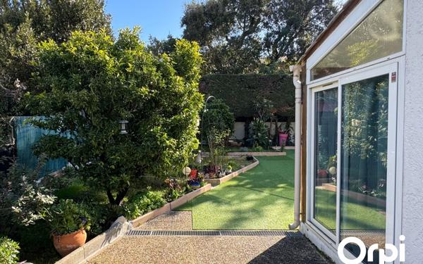 Maison à vendre    6 pièces •  Saint-Raphaël