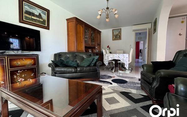 Maison à vendre    6 pièces •  Saint-Raphaël