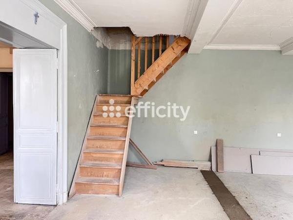 Maison 9 pièces - 354 m²