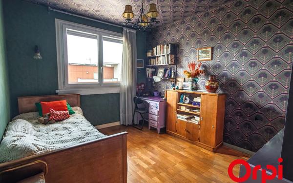 Appartement à vendre    5 pièces • 82,04 m2 Lyon 8