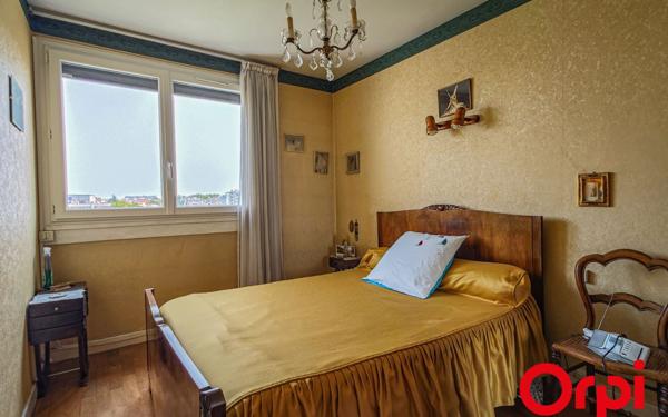 Appartement à vendre    5 pièces • 82,04 m2 Lyon 8