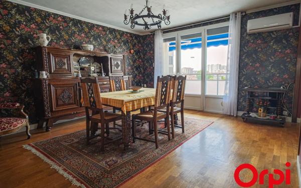 Appartement à vendre    5 pièces • 82,04 m2 Lyon 8