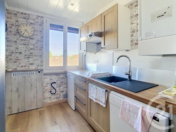 Appartement F3 à vendre  3 pièces - 52,17 m 2   CREPY EN VALOIS  - 60