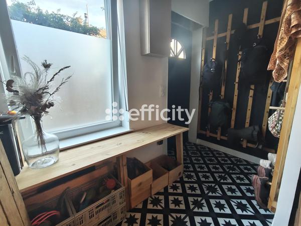 Maison
         4 pièces
        - 73 m² Exclusivité 214 500 € *