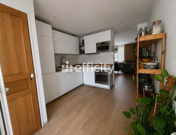 Maison
         4 pièces
        - 73 m² Exclusivité 214 500 € *