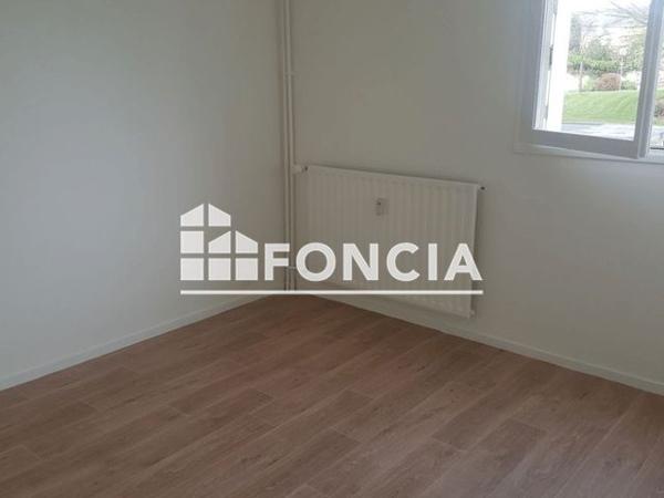 Location Appartement 2 pièces 46.88 m² - 82 RUE DES PONTS DE CE Angers 49000