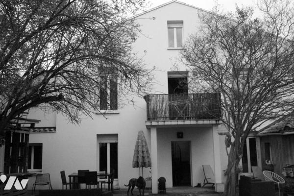 Montélimar, maison de 95m2 hab., parcelle de 325m2 avec piscine.