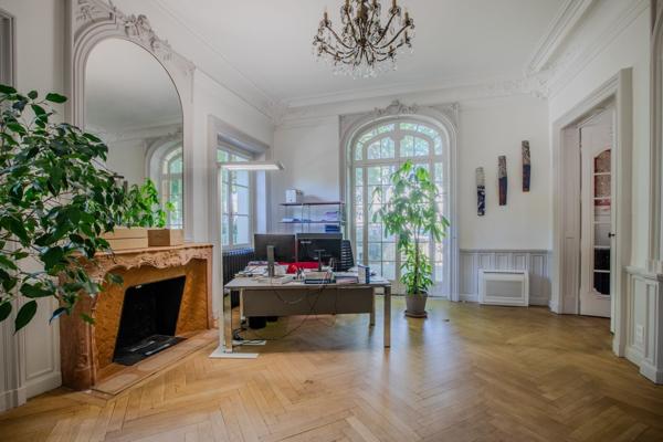 Vente Maison de luxe Beaune 20 Pièces 965 m²