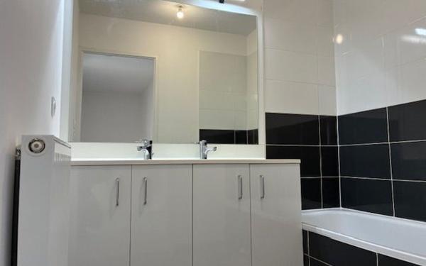 Maison à vendre    4 pièces • 79,90 m2 La Salvetat-Saint-Gilles