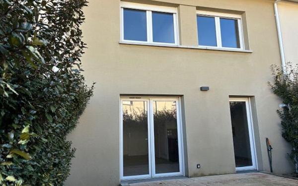 Maison à vendre    4 pièces • 79,90 m2 La Salvetat-Saint-Gilles