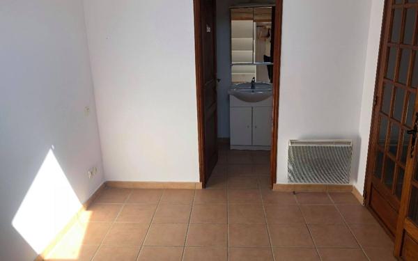 Appartement à louer    2 pièces •  Rochefort-du-Gard