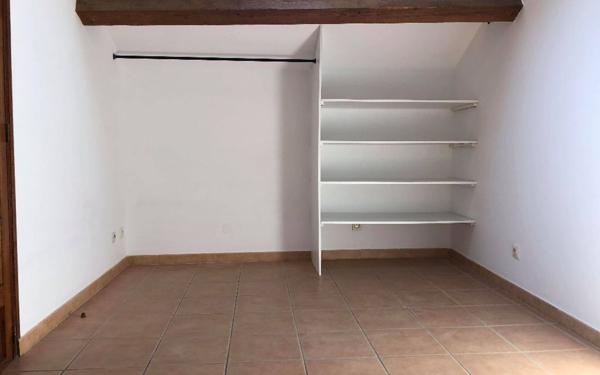 Appartement à louer    2 pièces •  Rochefort-du-Gard