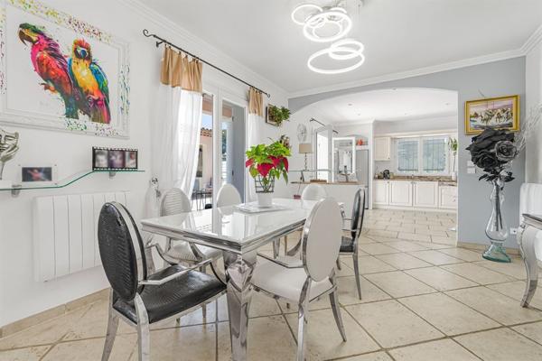 Vente Villa de luxe Mouans-Sartoux 8 Pièces 256 m²