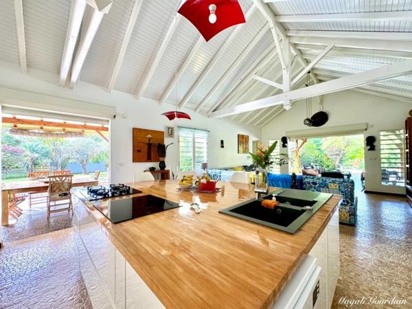 Propriete à vendre 8 pièces SAINT FRANCOIS (971)