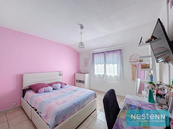 Maison à vendre à ENTRESSEN - 4 pièces avec jardin et garage