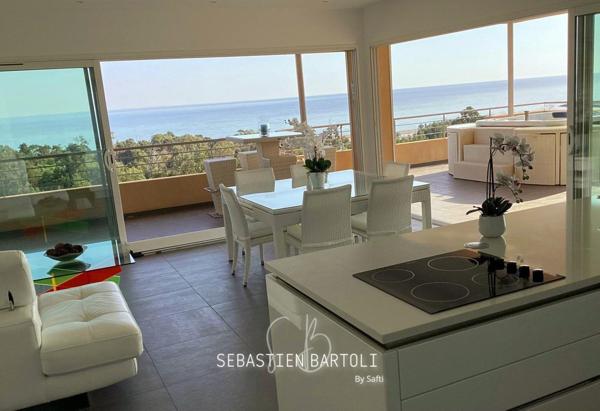 Appartement rooftop T4 de 96M2 avec vue mer