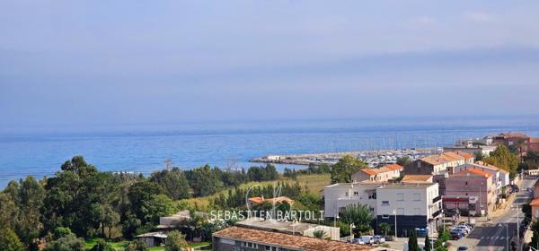 Appartement rooftop T4 de 96M2 avec vue mer