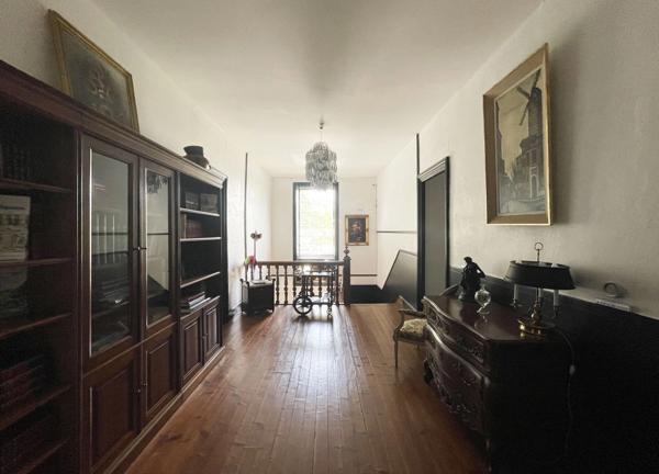 Château + gîte avec activité d’hébergement touristique proche de COGNAC (16)