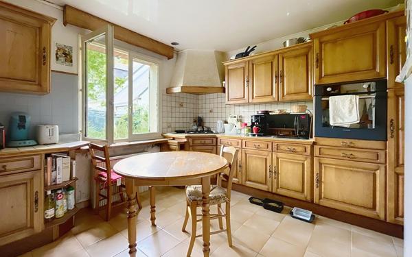 Maison à vendre    6 pièces •  Compiègne