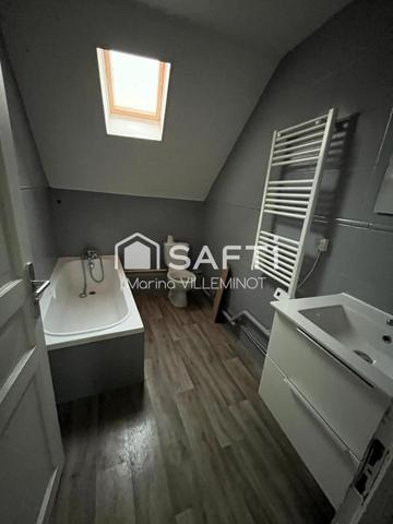 immeuble de 4 logements et 2 locaux