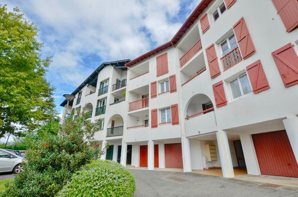 À vendre - Appartement T3 traversant à rénover - Saint-Jean-de-Luz