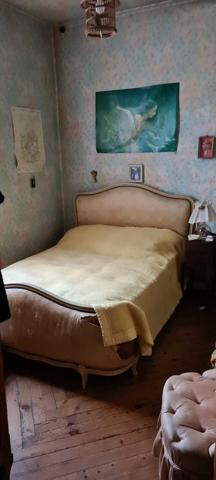 Maison de caractère en briques à rénover 5 pièces (125 m²) à YERVILLE