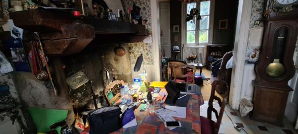 Maison de caractère en briques à rénover 5 pièces (125 m²) à YERVILLE