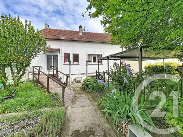 Maison à vendre  8 pièces - 152,68 m 2   COMPERTRIX  - 51