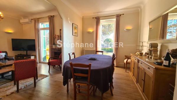 Maison Sauzet 10 pièce(s) 220 m2