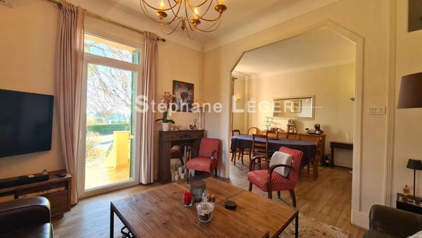 Maison Sauzet 10 pièce(s) 220 m2