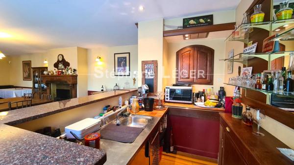 Maison Sauzet 10 pièce(s) 220 m2