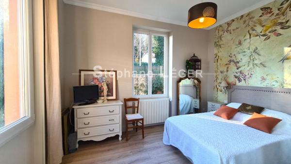 Maison Sauzet 10 pièce(s) 220 m2