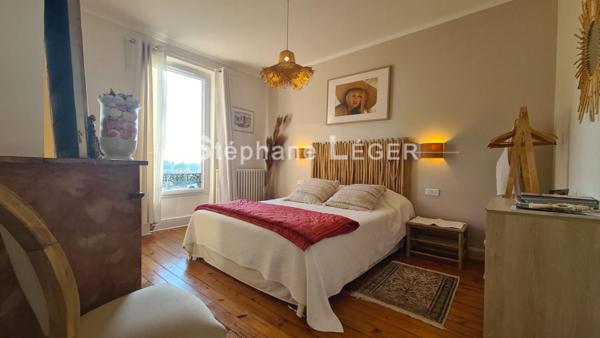 Maison Sauzet 10 pièce(s) 220 m2