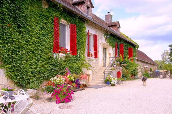 Un bel ensemble équestre, agricole et évènementiel à la campagne dans l'Aube