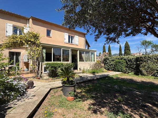 Maison Cuers T5 avec garage et jardin