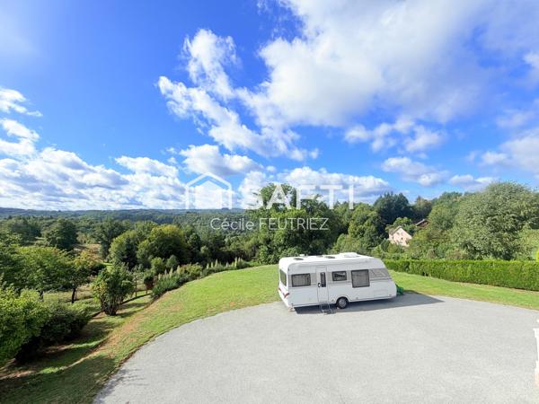 Maison de plain pied avec vue dégagée