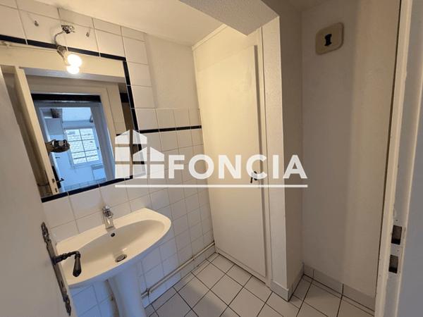 Location Appartement 2 pièces 37.45 m² - 6 QUAI DES PECHEURS Strasbourg 67000