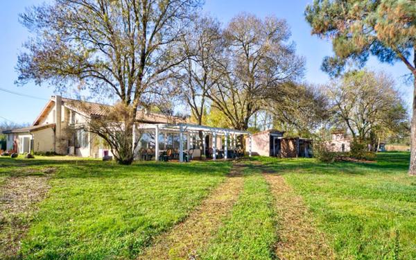 Maison à vendre    10 pièces • 340 m2 Villematier