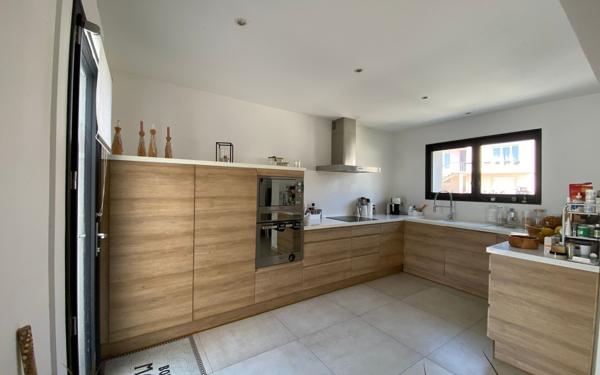 Maison à vendre    4 pièces •  Mauguio