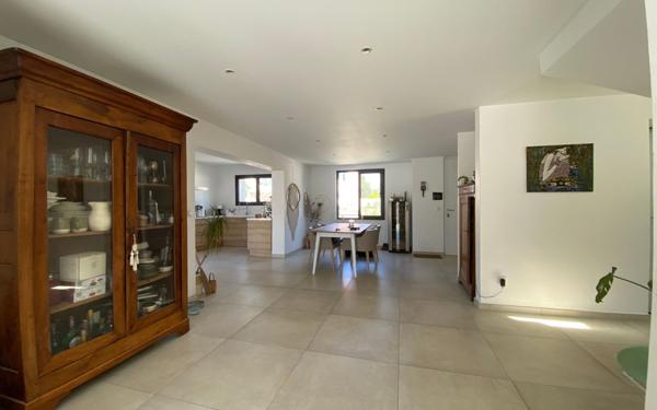 Maison à vendre    4 pièces •  Mauguio