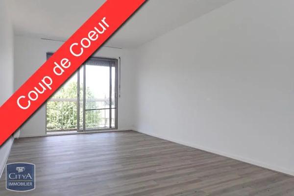 Appartement à louer 2 pièces 55.3m² Chambéry (73000)