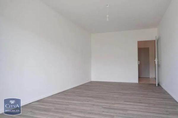 Appartement à louer 2 pièces 55.3m² Chambéry (73000)