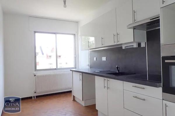 Appartement à louer 2 pièces 55.3m² Chambéry (73000)