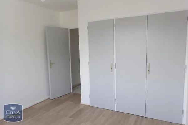 Appartement à louer 2 pièces 55.3m² Chambéry (73000)