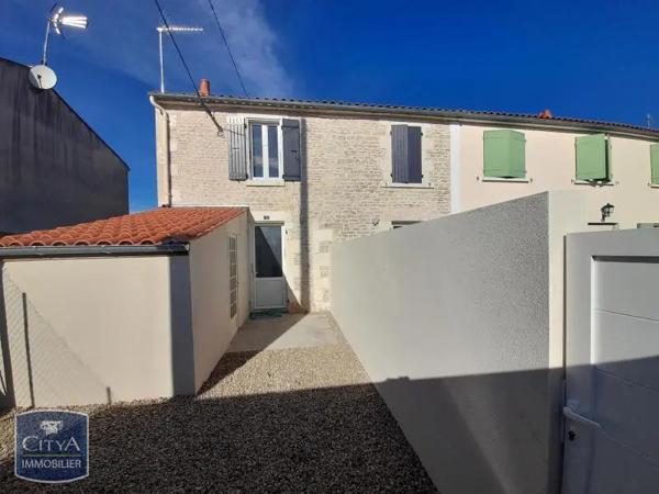 Maison à louer 3 pièces 85m² Sainte-Soulle (17220)