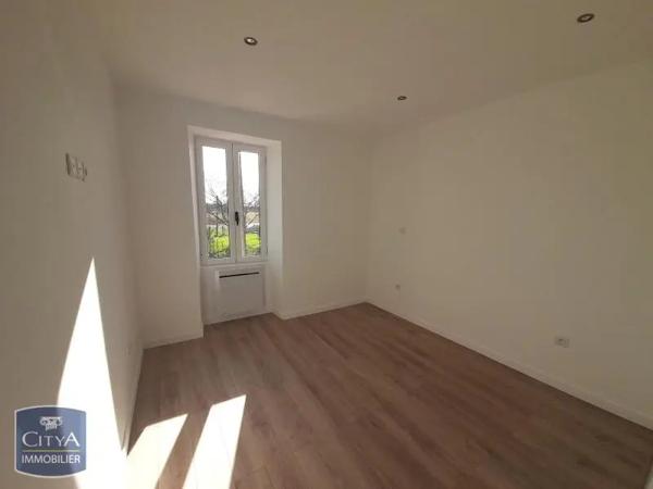 Maison à louer 3 pièces 85m² Sainte-Soulle (17220)