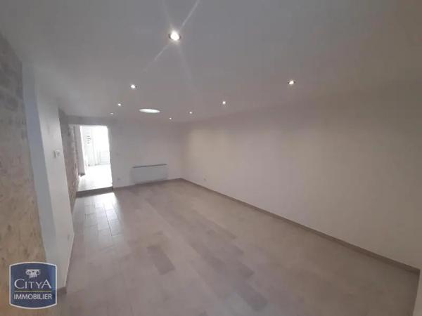 Maison à louer 3 pièces 85m² Sainte-Soulle (17220)
