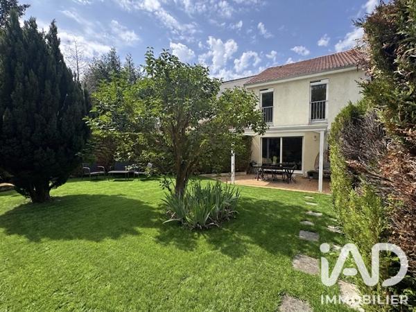 Maison à vendre 4 pièces 101 m² Saint-Brice-Courcelles