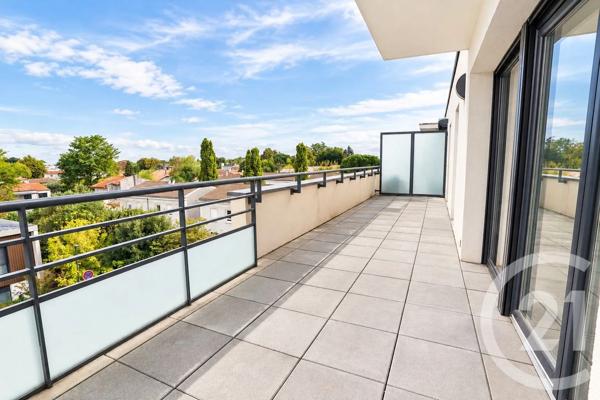 Appartement F2 à vendre  2 pièces - 45,21 m 2   MERIGNAC  - 33